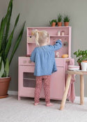 Ξύλινη ροζ κουζίνα παιχνιδιού με αξεσουάρ